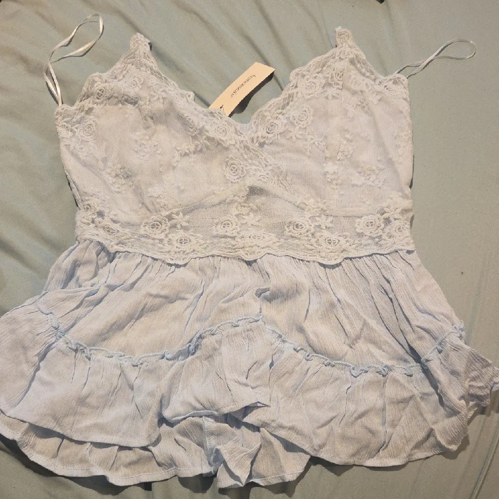 Francesca's Collections Light Blue Lace Tank Top
